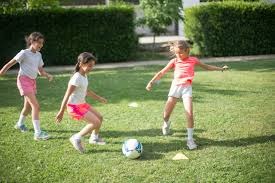 现役天赋最高的状元郎是文班亚马，虽然詹姆斯的天赋也不错